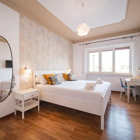 Appartement St. Peter Twilight Buddyrent Rome